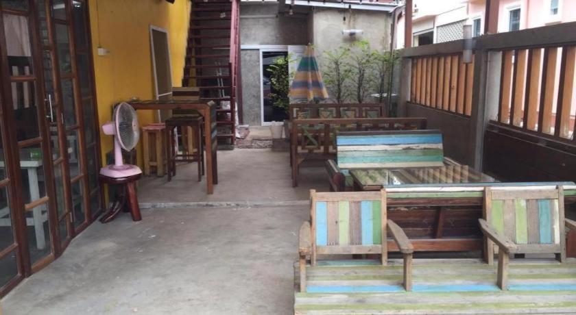 De Hostel Πράτσουατ Κίρι Χαν Εξωτερικό φωτογραφία